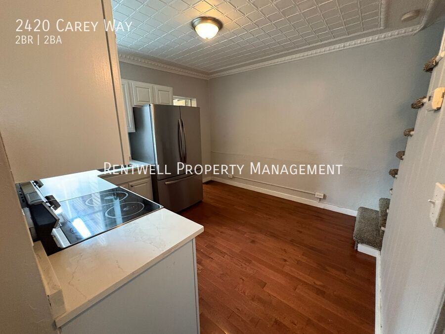 2420 Carey Way - Photo 5 of 28