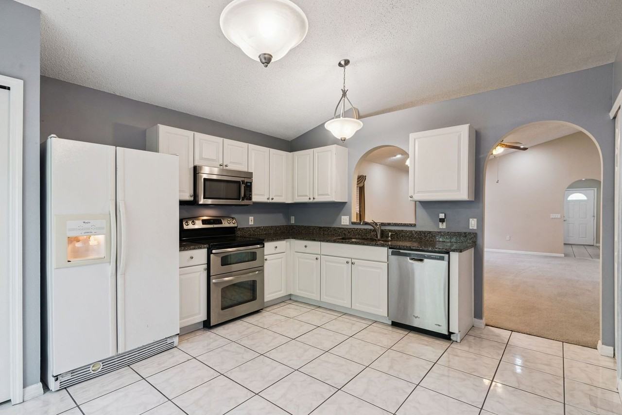 3308 Erskine Dr - Photo 7 of 17
