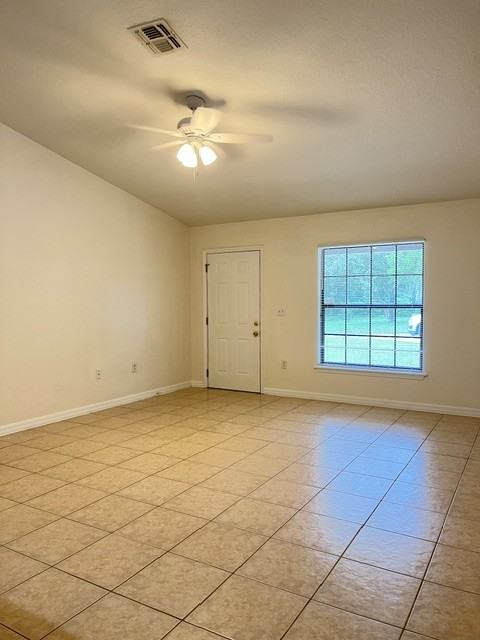 733 E Indiana Ave - Photo 4 of 17