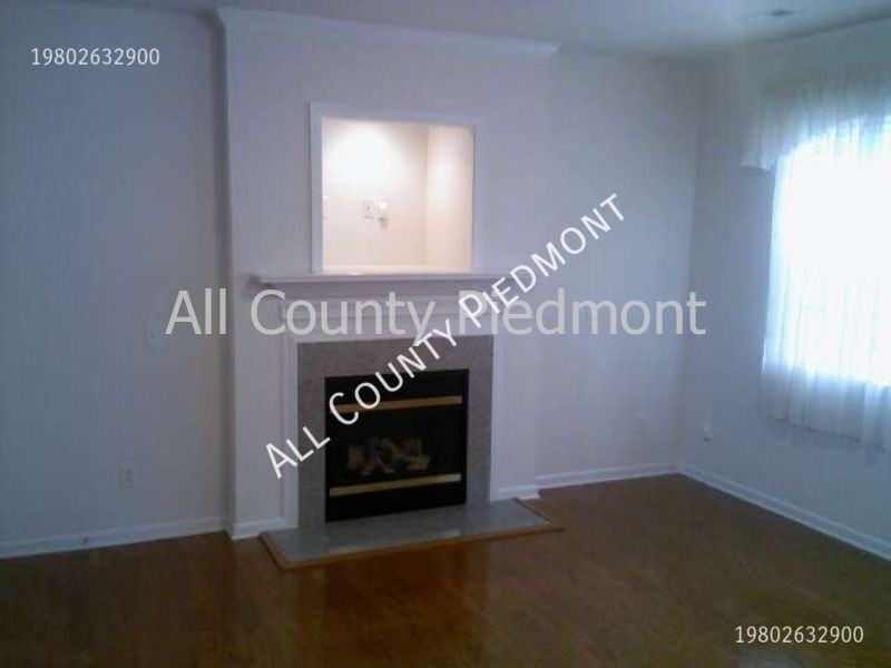 9819 Forest Run Ln - Photo 4 of 9