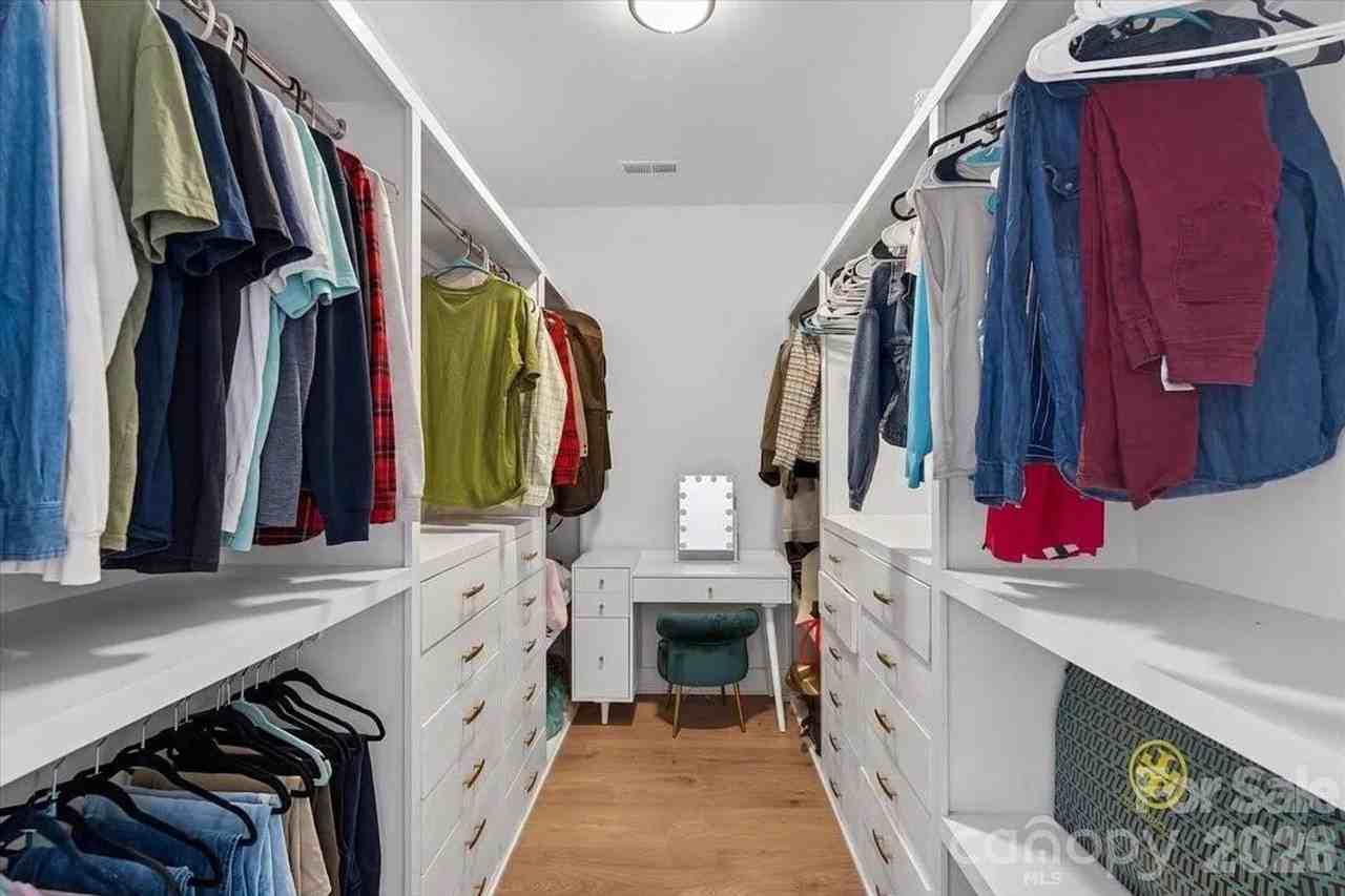 120 Mattoon St - Photo 6 of 19