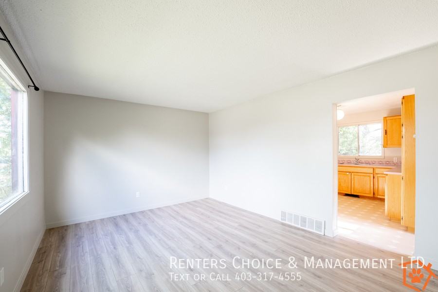634 54 Ave W - Photo 4 of 17