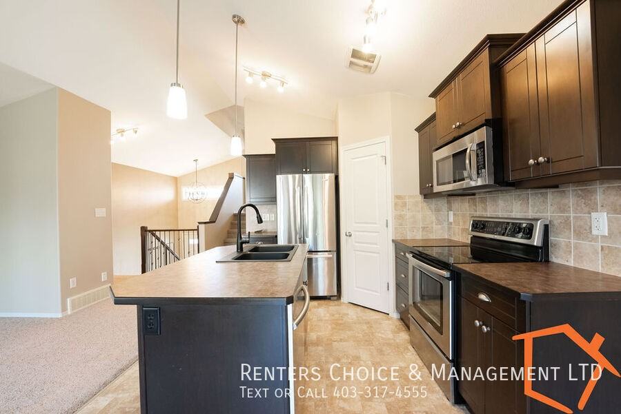 631 Silkstone Pt W - Photo 3 of 15