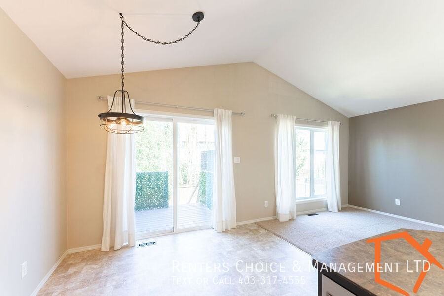 631 Silkstone Pt W - Photo 4 of 15