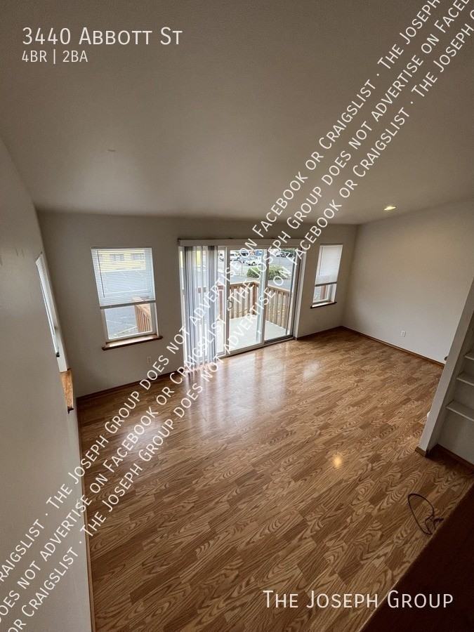 3440 Abbott St - Photo 4 of 20