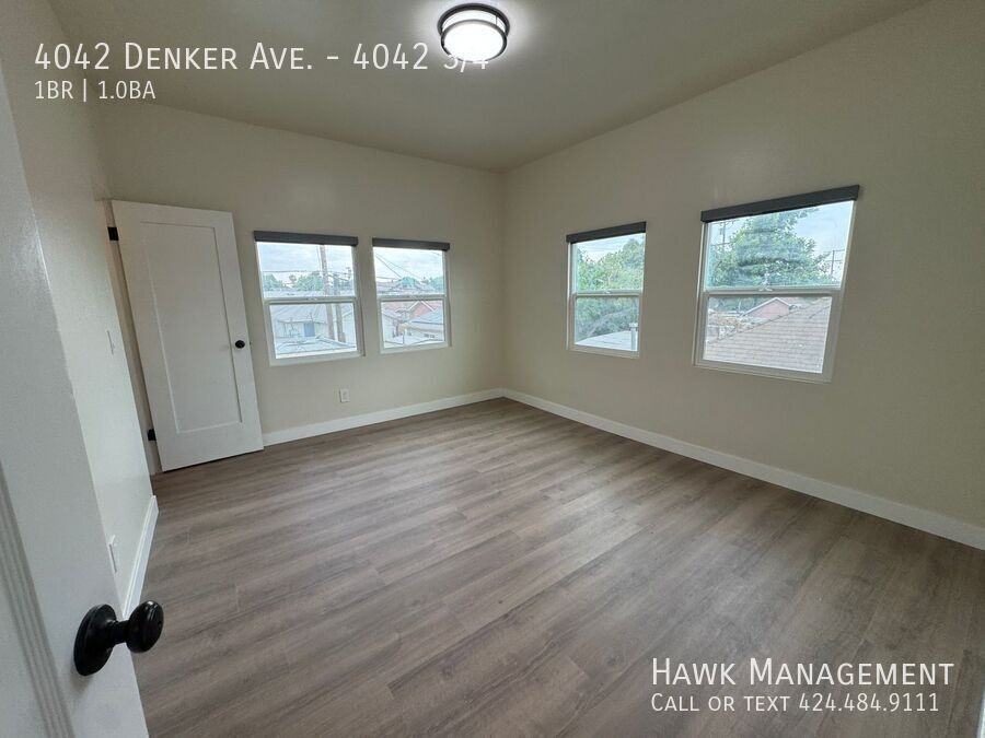 4042 Denker Ave #4042-3-4 - Photo 4 of 16