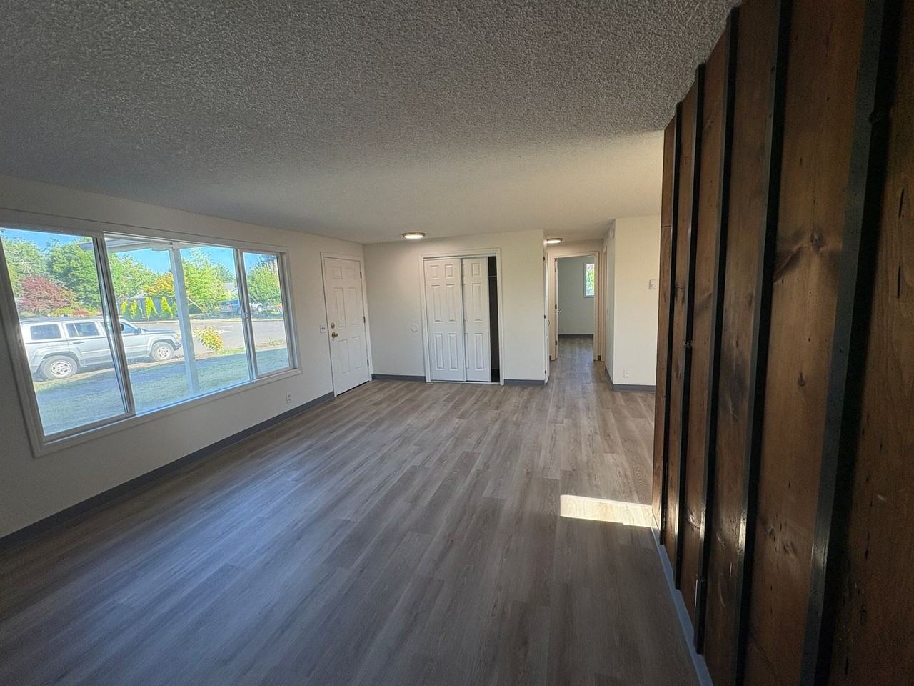 2191 N Danebo Ave - Photo 3 of 15