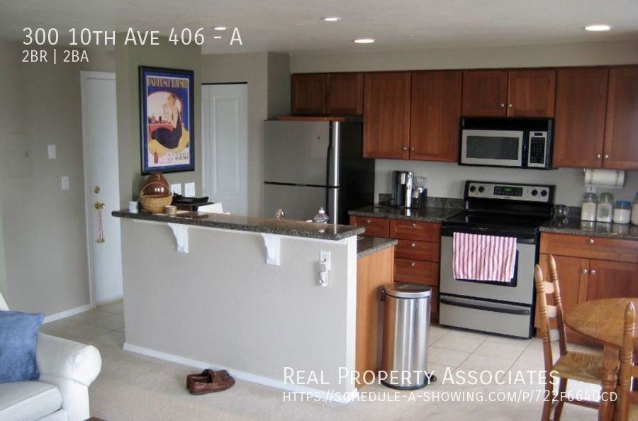 300 10th Ave #A - Photo 3 of 10