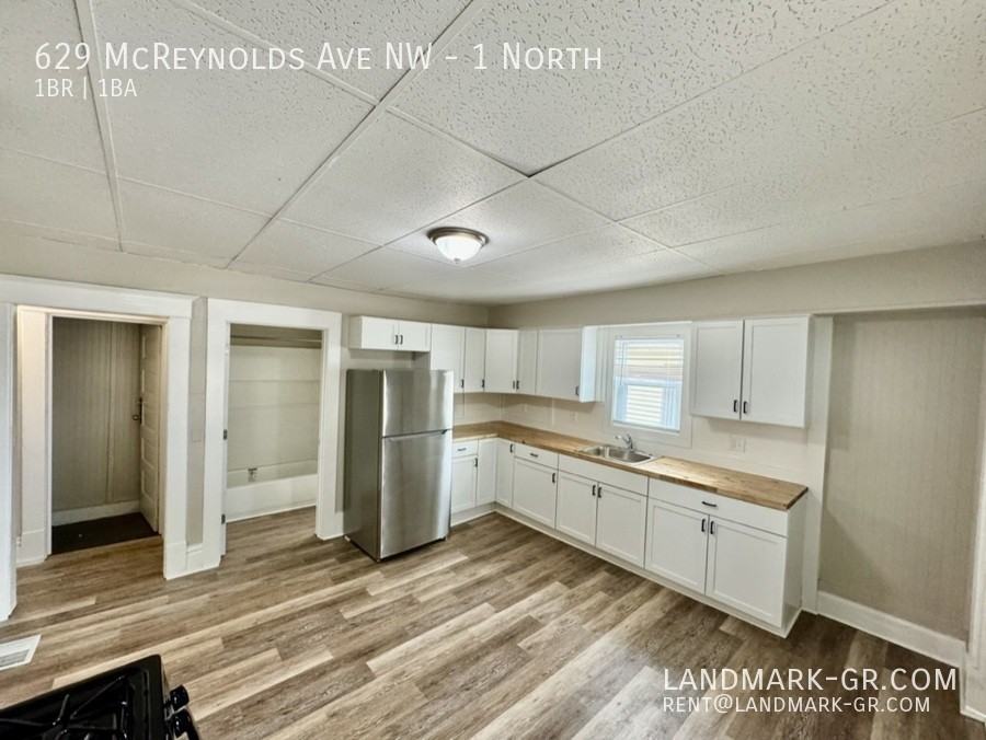 629 Mcreynolds Ave Nw #1NORTH - Photo 2 of 14