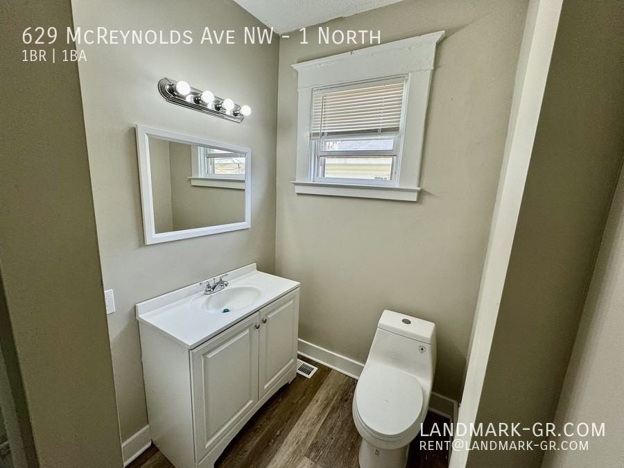 629 Mcreynolds Ave Nw #1NORTH - Photo 4 of 14