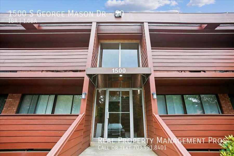 1500 S George Mason Dr #20 - Photo 2 of 26