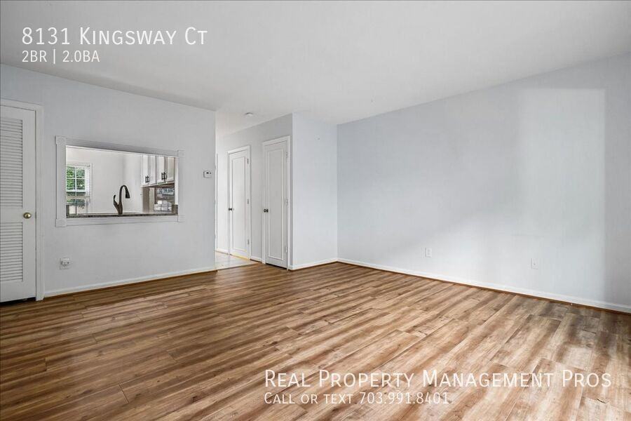 8131 Kingsway Ct - Photo 3 of 28