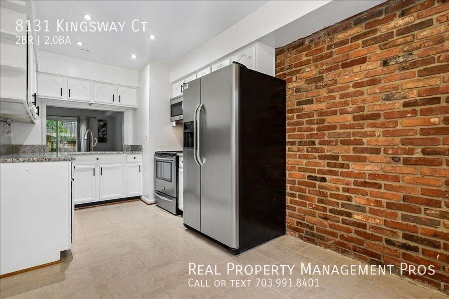 8131 Kingsway Ct - Photo 6 of 28