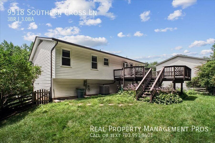 9518 Southern Cross Ln - Photo 3 of 37