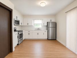 featured image of 543 N Crosby Ave