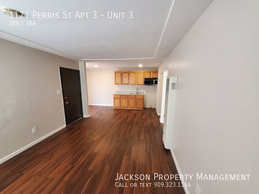 1171 Perris St Apt 3 #3 - Photo 2 of 18
