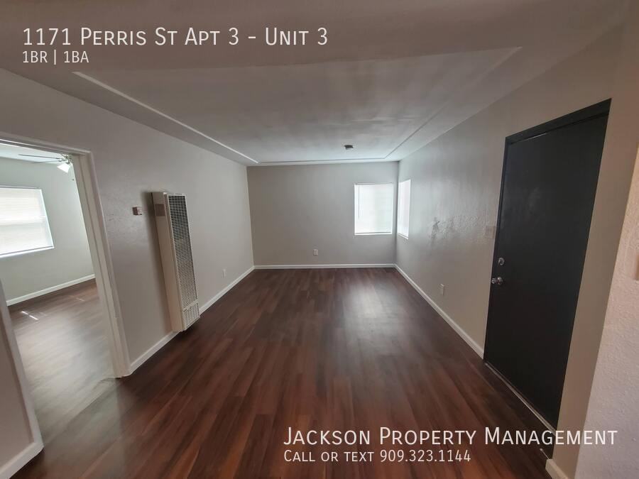 1171 Perris St Apt 3 #3 - Photo 6 of 18