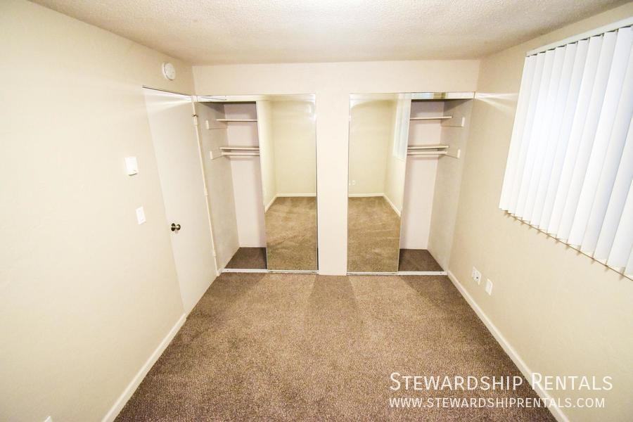 500 Monroe St #4 - Photo 7 of 11