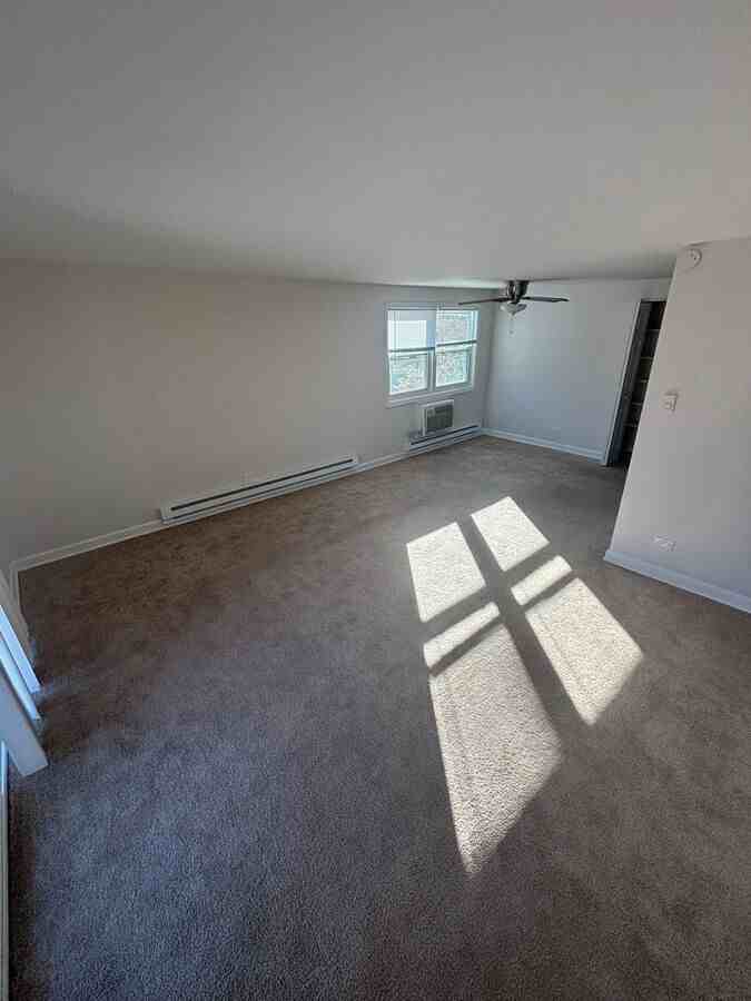 17320 Ridgeland Ave #2B - Photo 4 of 10