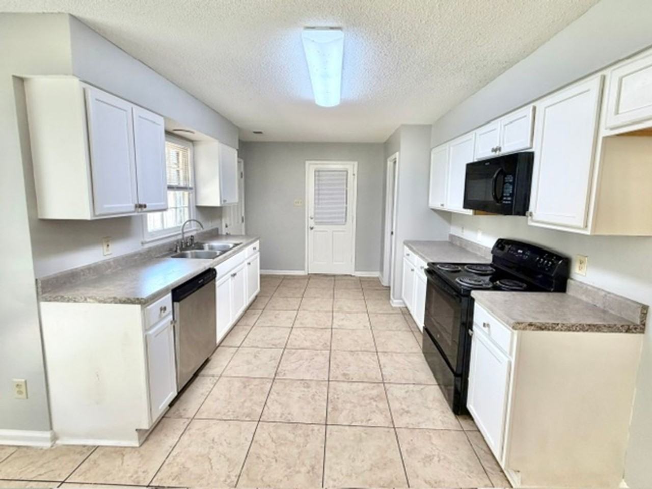 7194 Germantown Trl - Photo 5 of 12
