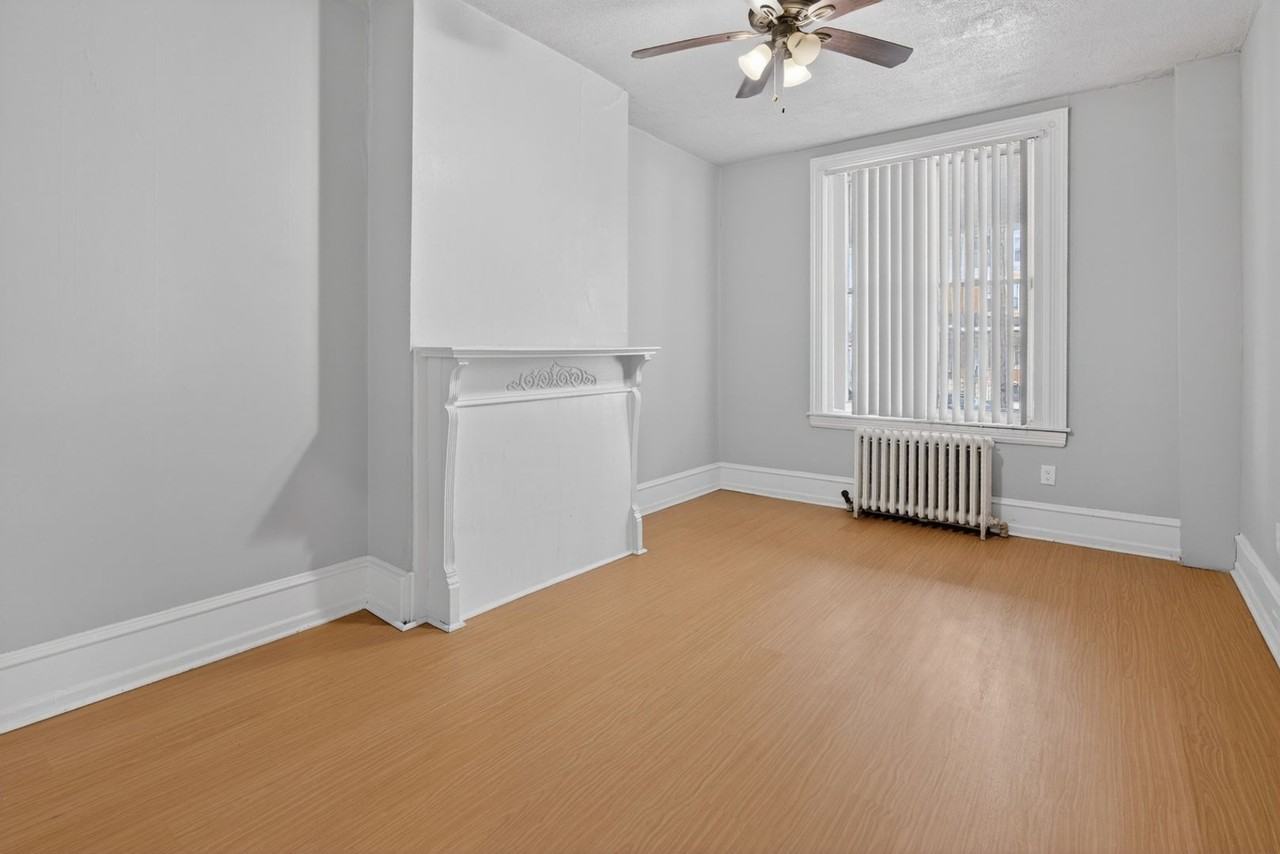 864 E Chelten Ave - Photo 7 of 27