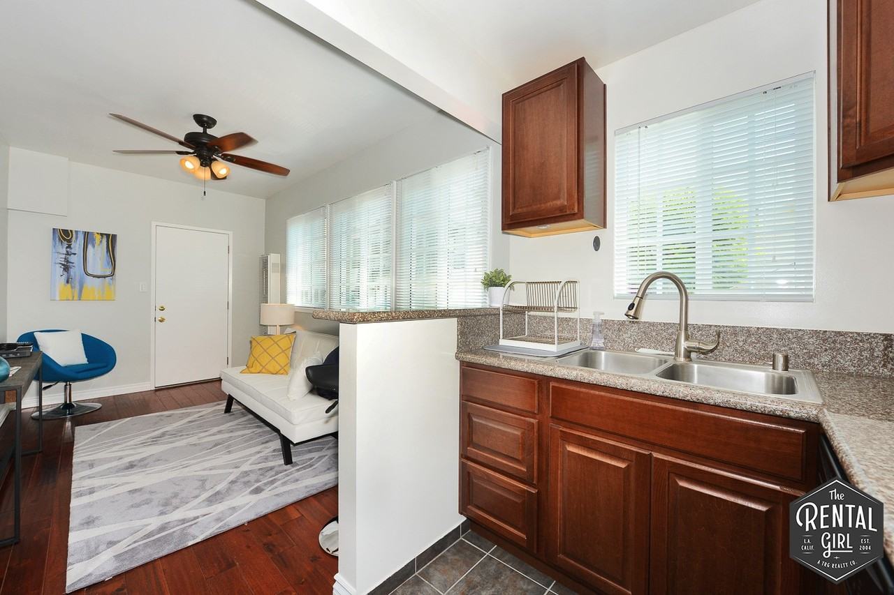 2400 Pacific Ave #6 - Photo 6 of 20