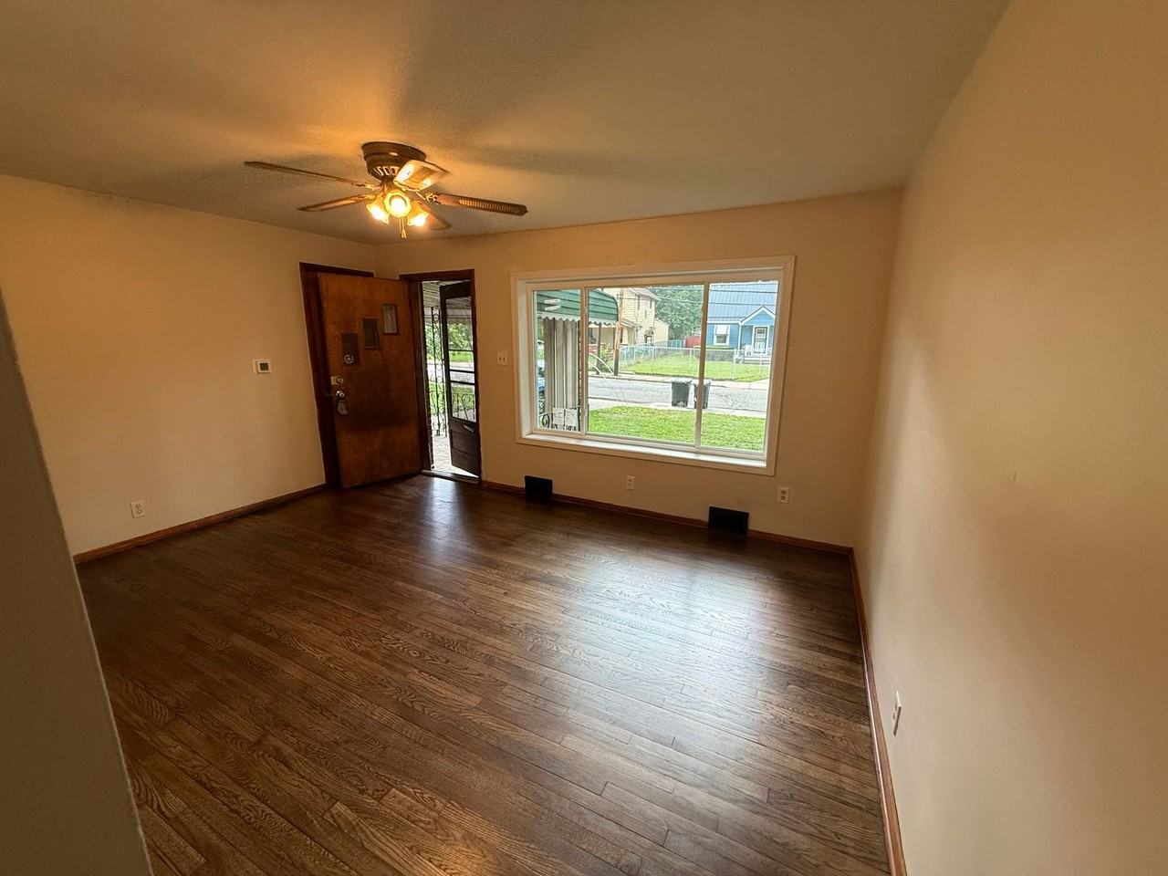 485 Dayton St - Photo 2 of 14