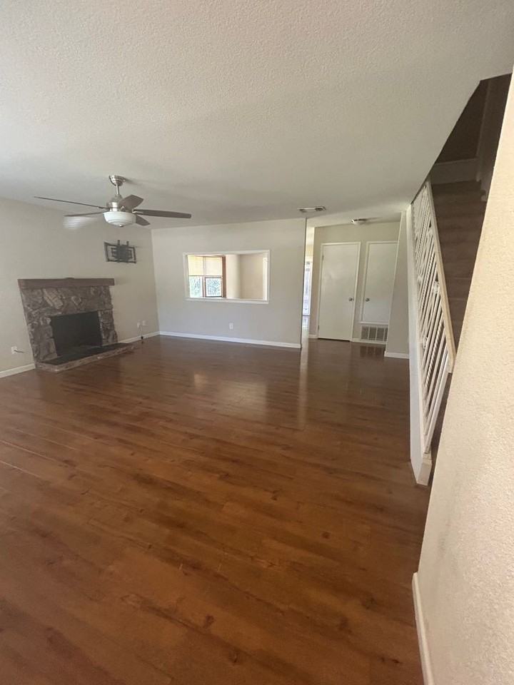 3013 Roman Ct - Photo 2 of 24