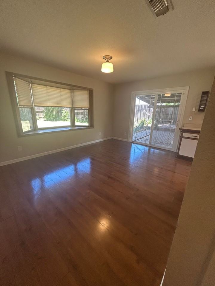 3013 Roman Ct - Photo 7 of 24