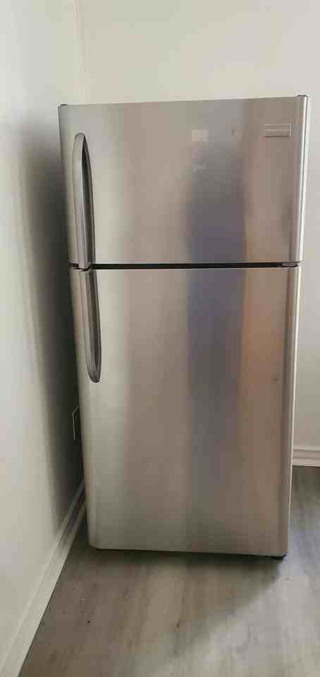 1641 N Robinson St - Photo 7 of 15