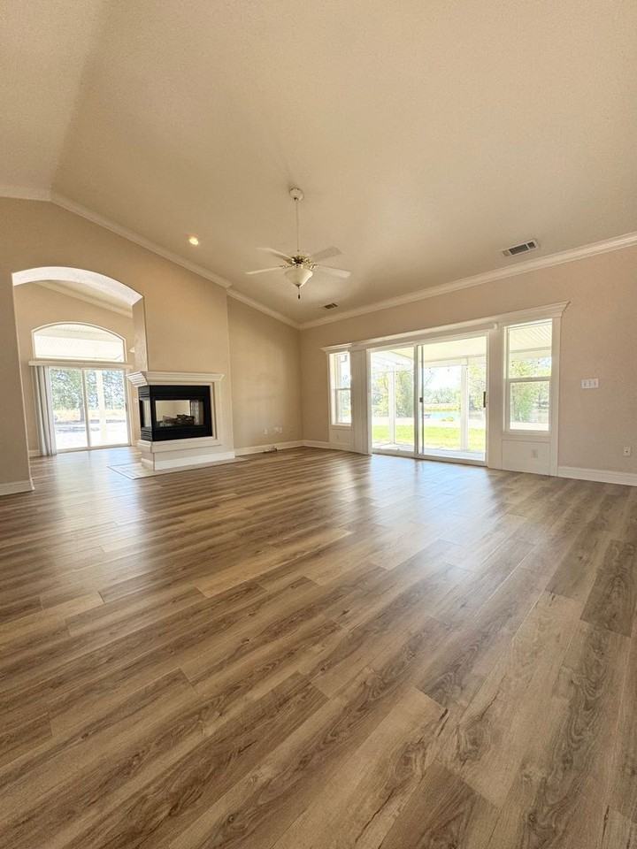 21789 Seven Lakes Ln - Photo 4 of 21