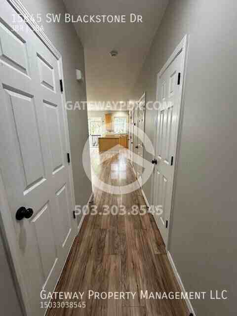 15845 Sw Blackstone Dr - Photo 3 of 28