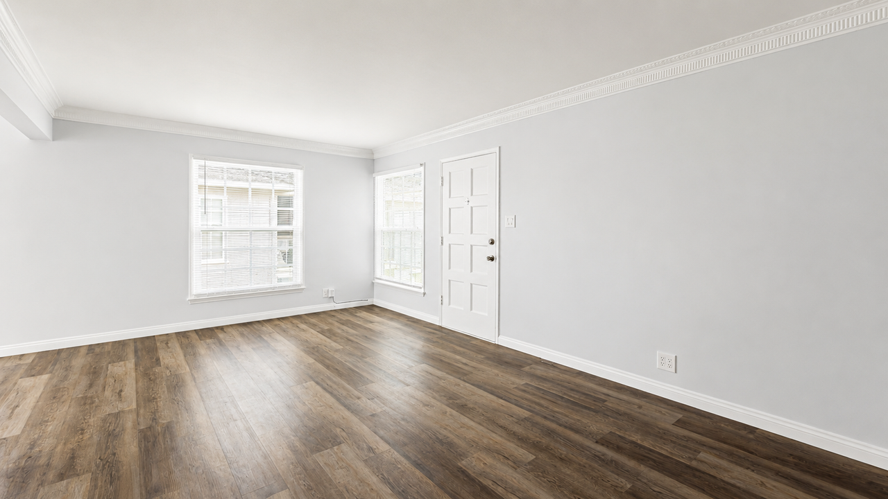 5913 Overhill Dr #4 - Photo 7 of 20