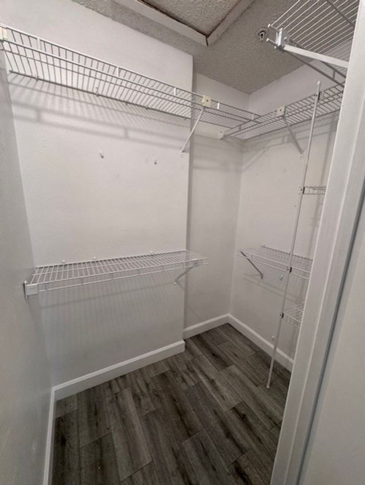 109 Reserve Cir #213 - Photo 7 of 13