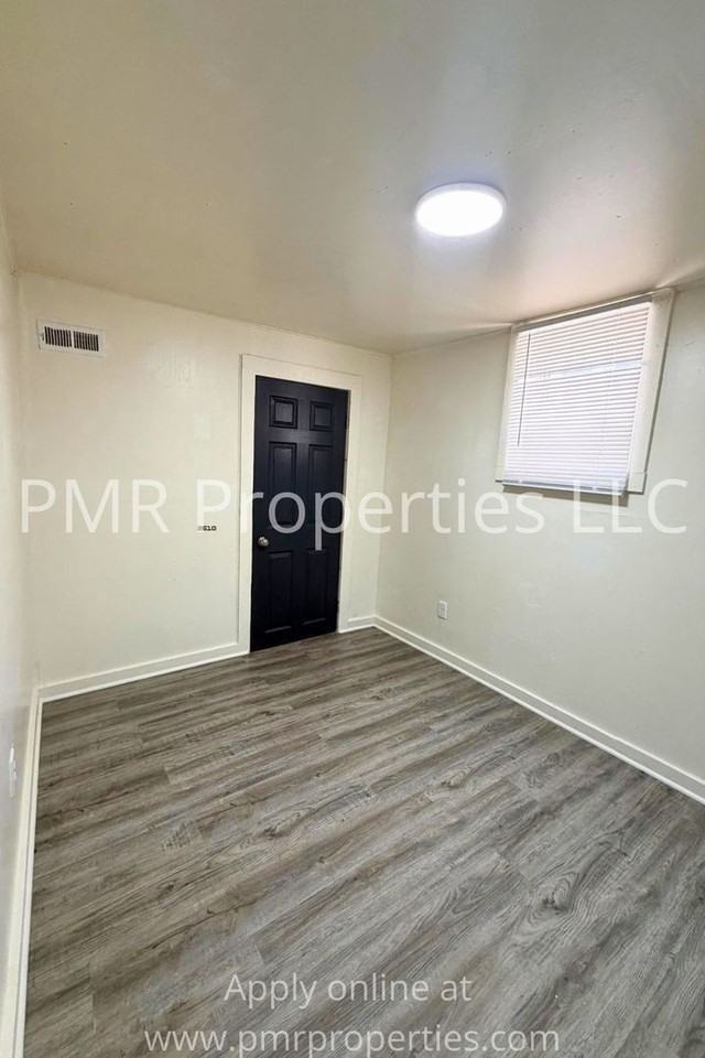 1805 Mitchell Ave - Photo 6 of 12