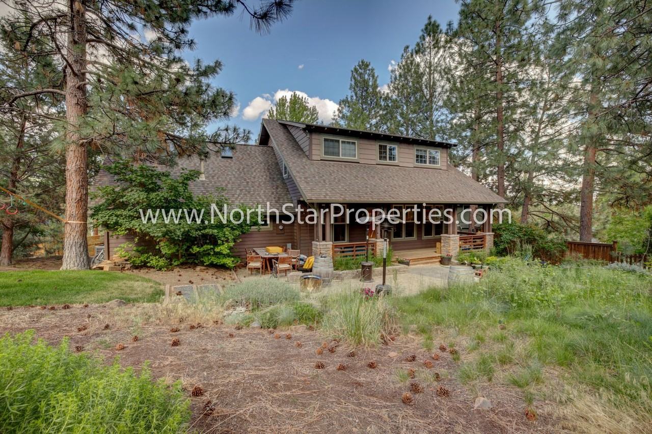 1630 Nw Albany Ave - Photo 2 of 29
