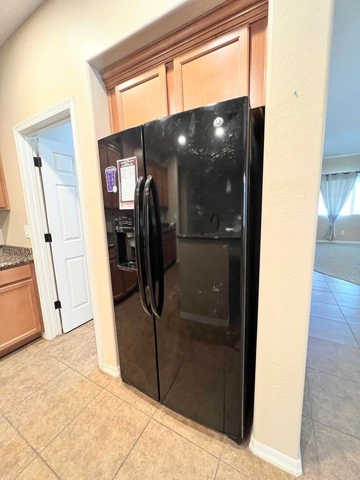 1418 W Crape Rd - Photo 4 of 37