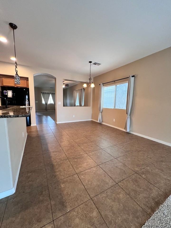 1418 W Crape Rd - Photo 7 of 37