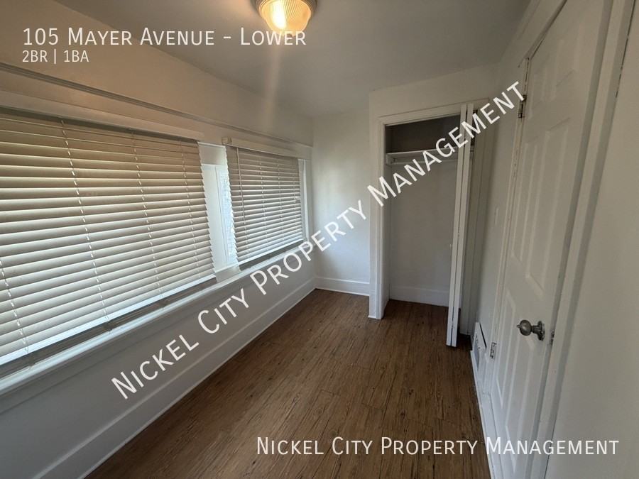 105 Mayer Ave - Photo 6 of 8