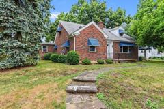 125 W Governor Rd - Photo 1 of 1