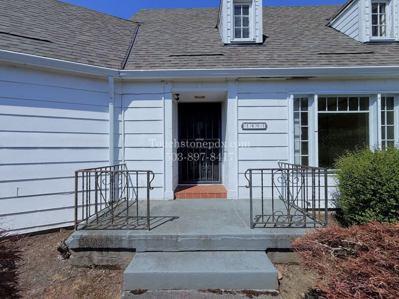 1401 Se 130th Ave - Photo 3 of 49