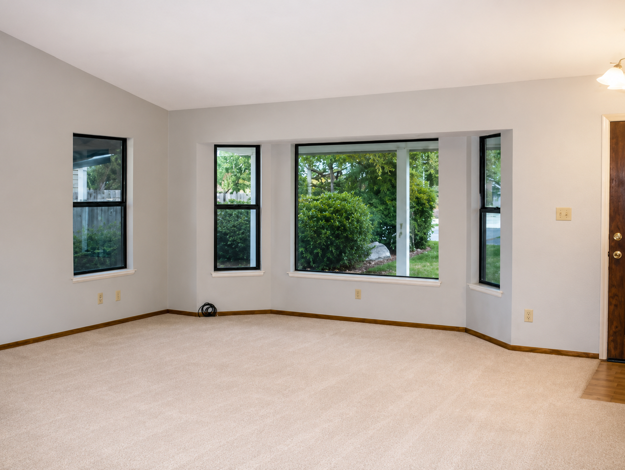 12930 Mott Ct - Photo 2 of 9