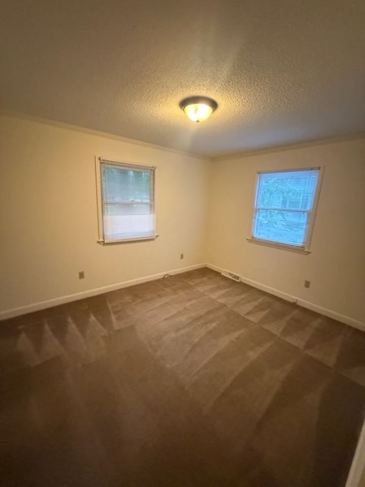 629 Mountain Rd #B - Photo 6 of 7