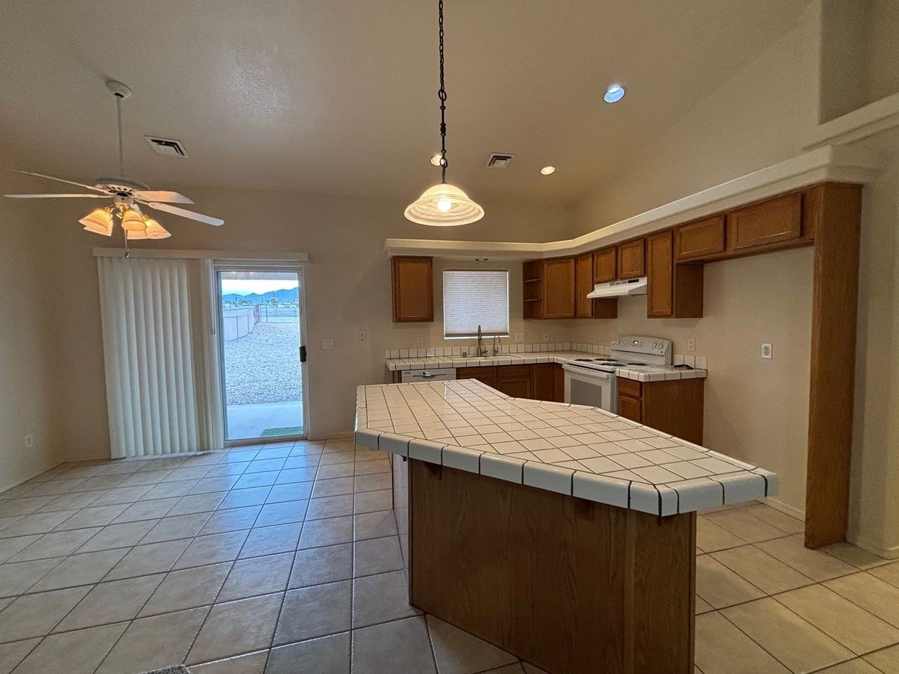 3001 Indian Land Dr - Photo 4 of 15