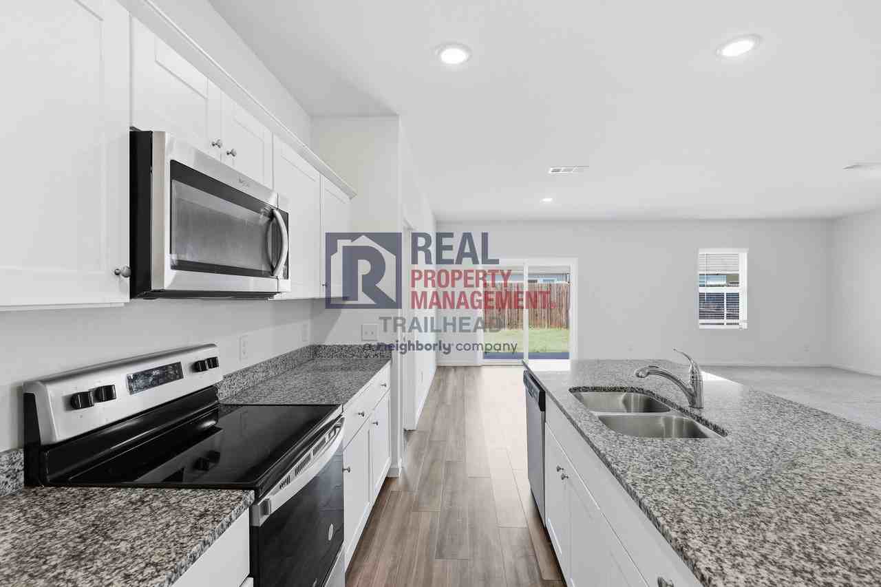 10348 Bridgetown Ln - Photo 5 of 21