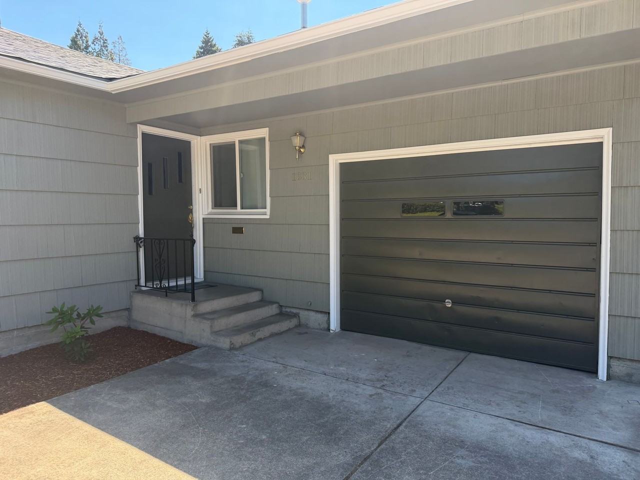 1331 G St - Photo 2 of 50