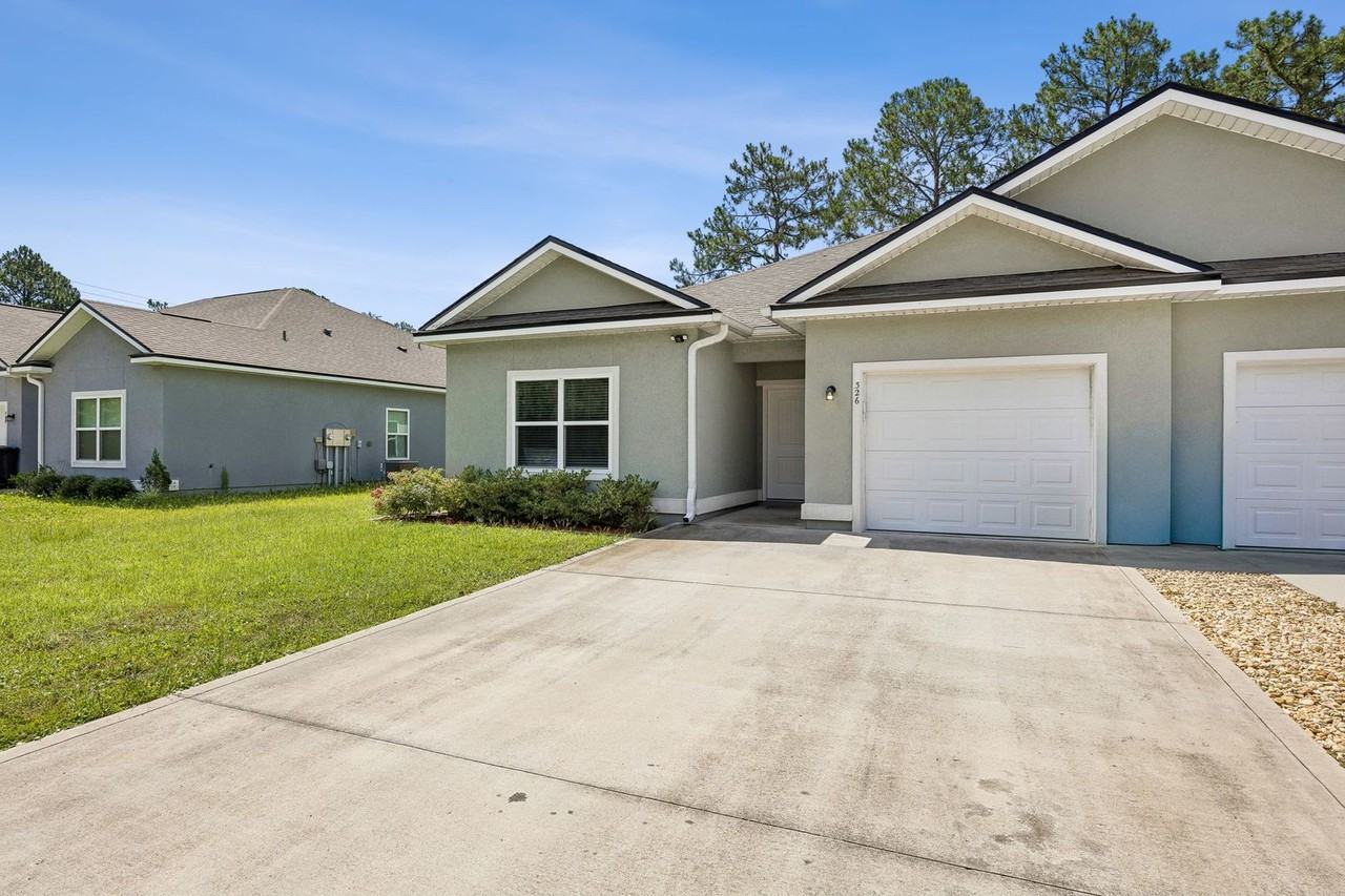 326 Gary Cir - Photo 3 of 37