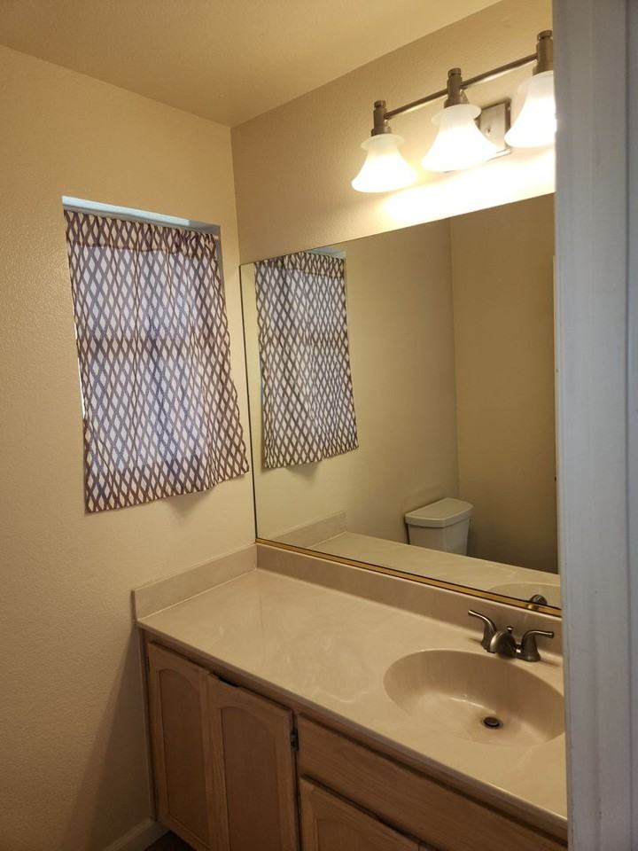 107 Leafy Glade Pl - Photo 4 of 22