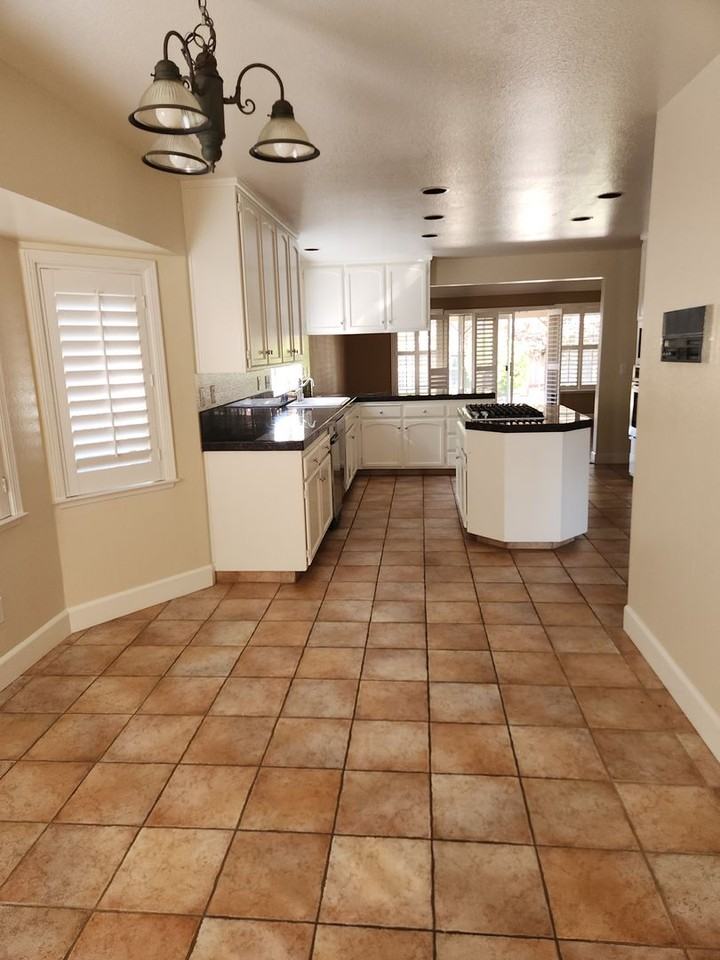 107 Leafy Glade Pl - Photo 5 of 22
