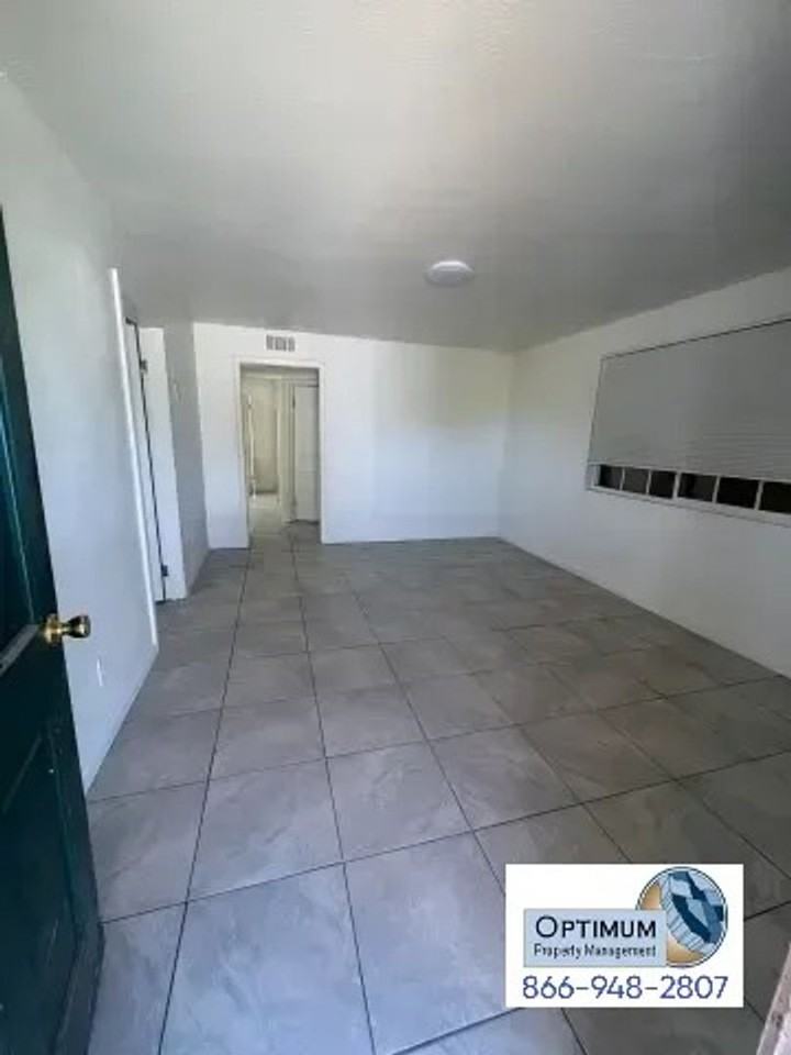 15755 Cottonwood St - Photo 2 of 17